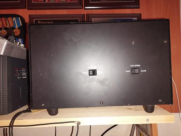 Продам 2 усилителя ум -гу84б-1.5квт и Ten-Tec 565 Titan