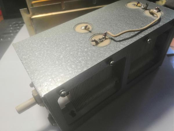 Продам конденсатор переменной емкости