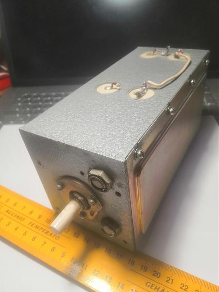 Продам конденсатор переменной емкости