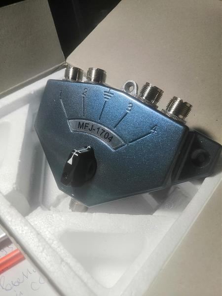 Продам Антенный переключатель MFJ-1704