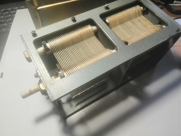 Продам Конденсаторы переменной емкости