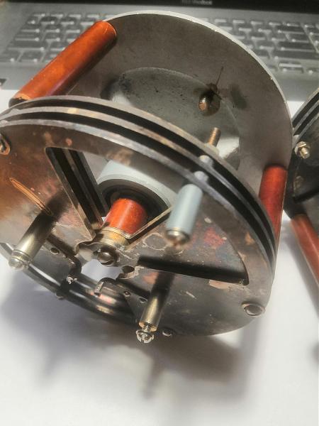 Продам Конденсаторы переменной емкости