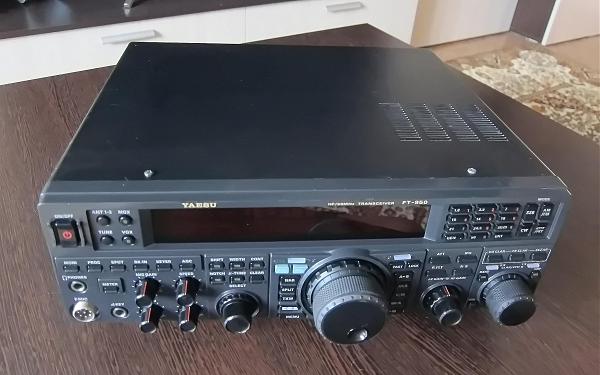 Продам Yaesu FT-950 в хорошем, рабочем состоянии Отправка