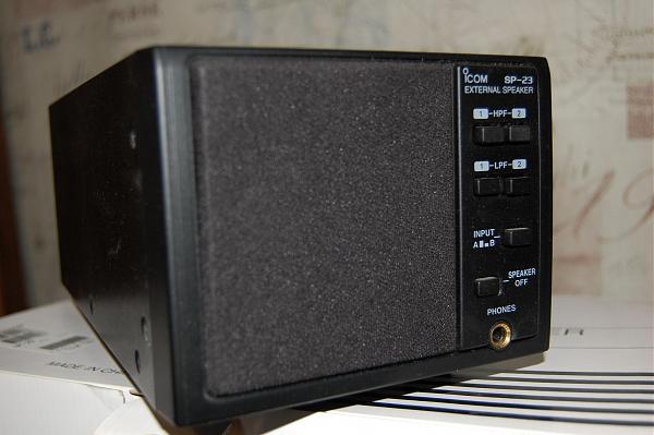 Продам Icom SP-23