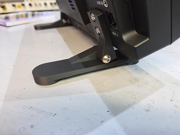 Продам Ножки для Maestro Flex Radio