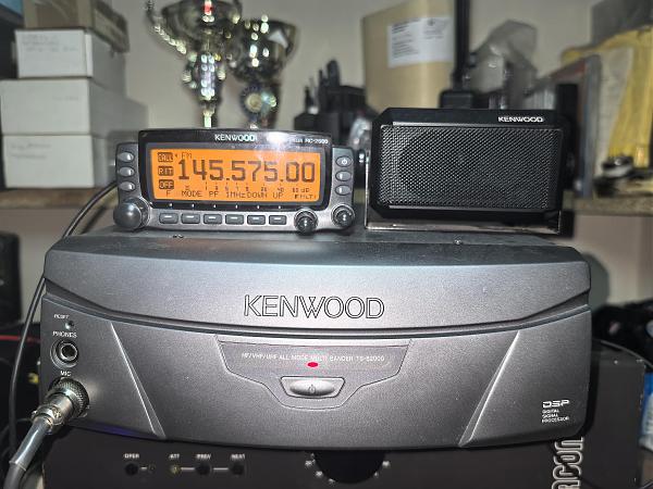 Продам Трансивер TS-B2000