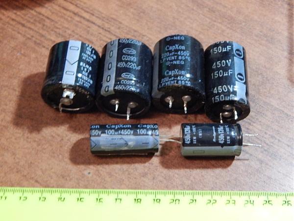 Продам Конденсаторы электролитические 450 v(6 шт)