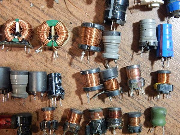 Продам Катушки дроссели на ферритах (34 шт)