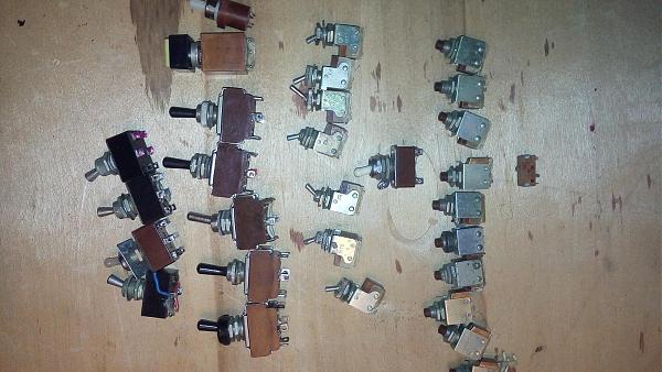 Продам Переключатели