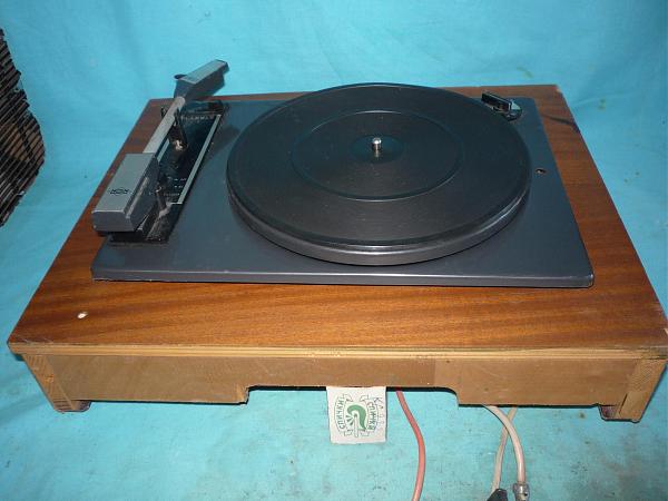 Продам Проигрыватель грампластинок от радиолы "Симфония"