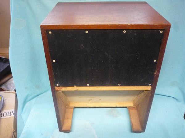 Продам Корпуса от 3-х полосных колонок "Эстония-25АСА"