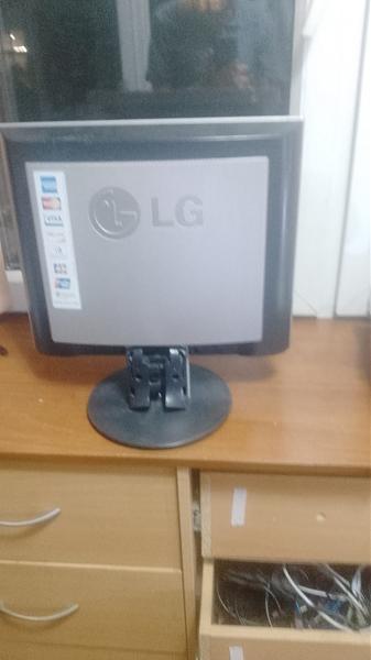 Продам Монитор Lg flatron l1730s б.у