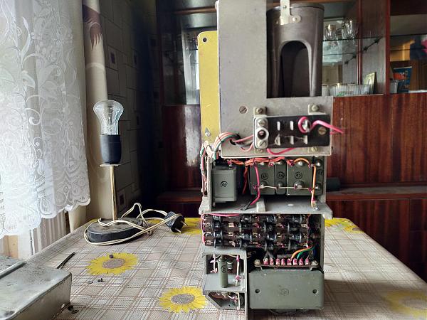 Продам усилитель мощности ум-1