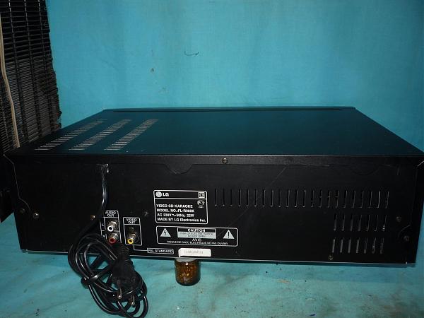Продам ДВД под караоке "LG-900" требующий чистки головки