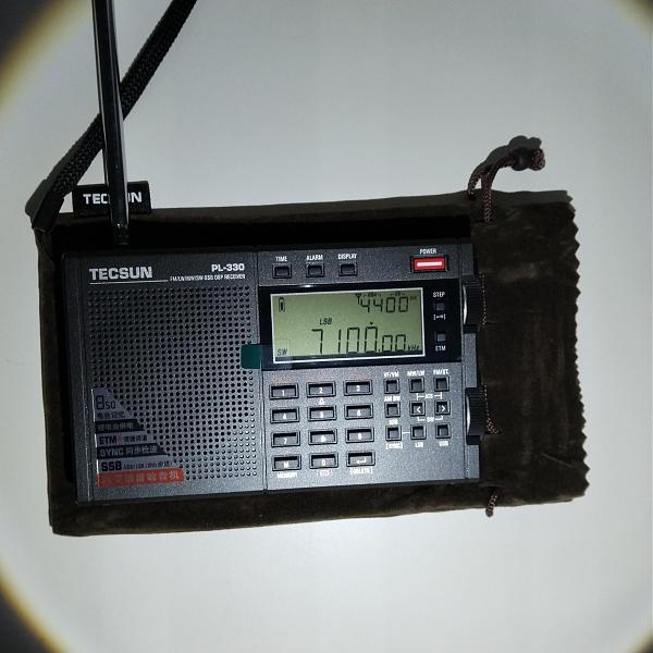 Продам Новый широкодиапазонный приёмник Tecsun PL-330