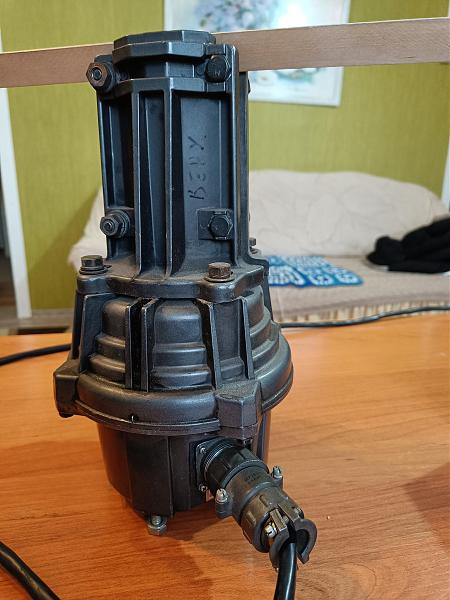 Продам Поворотное устройство антенны