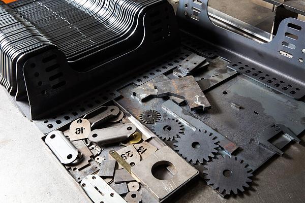 Продам Лазерная резка металла