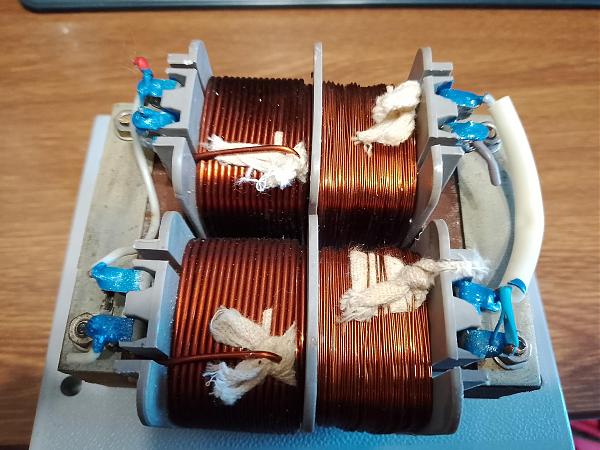 Продам понижающий трансформатор