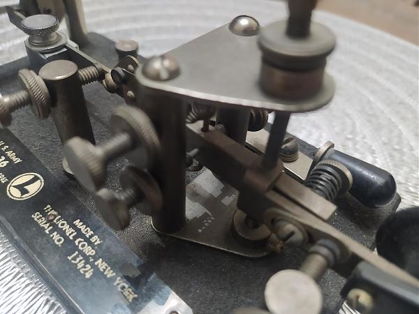 Продам Телеграфный ключ Lionel J-36