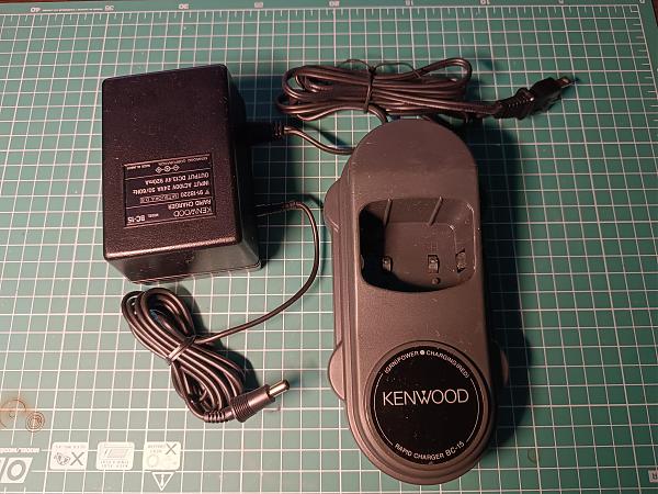 Продам Kenwood TH-78