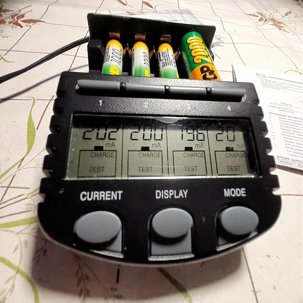 Продам Зарядник