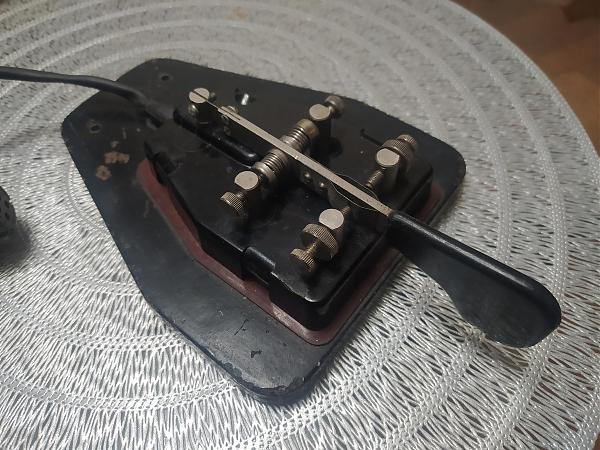 Продам Манипулятор ключ телеграфный КДМ-2