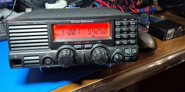 Продам Трансивер VX-1700