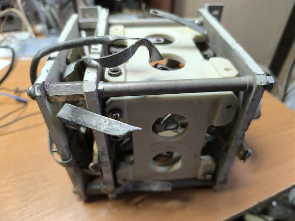 Продам Переключатель мощный от р-140