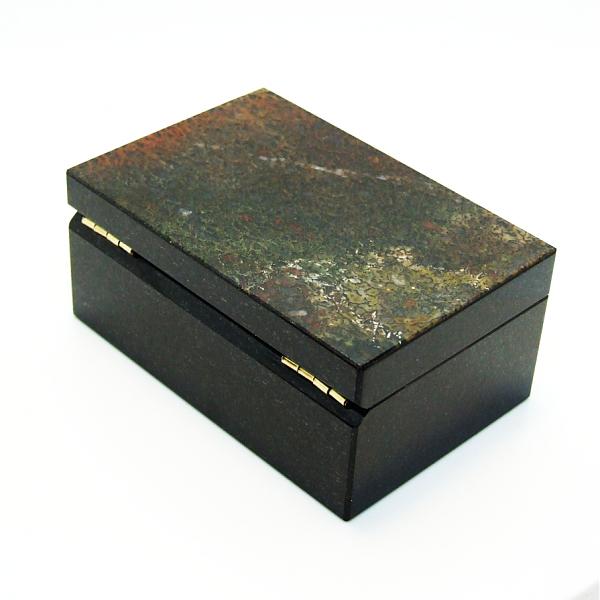 Продам Динозавр