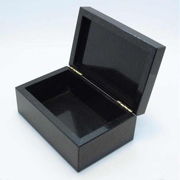 Продам Динозавр