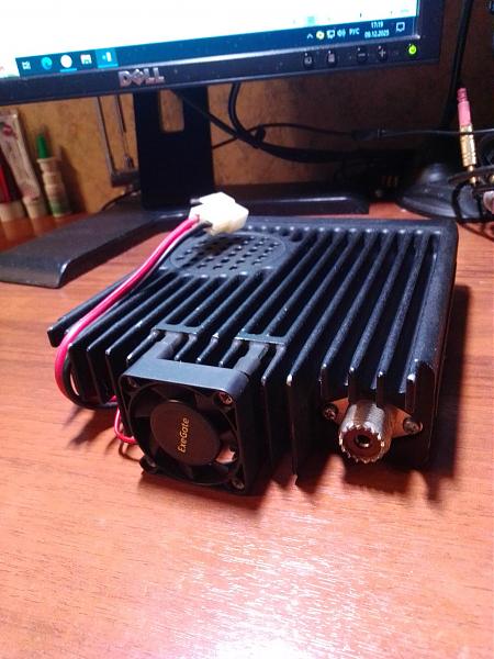 Продам Icom IC-F320