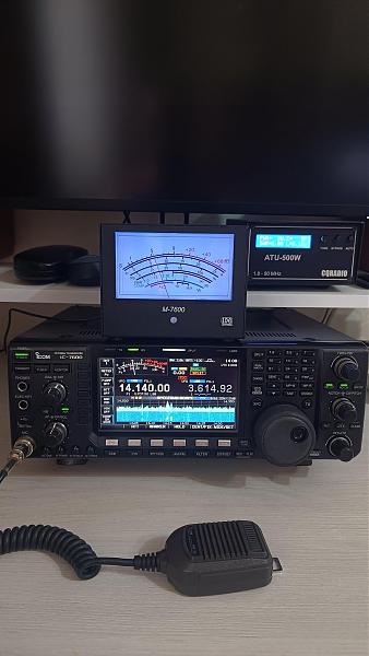 Продам Icom 7600