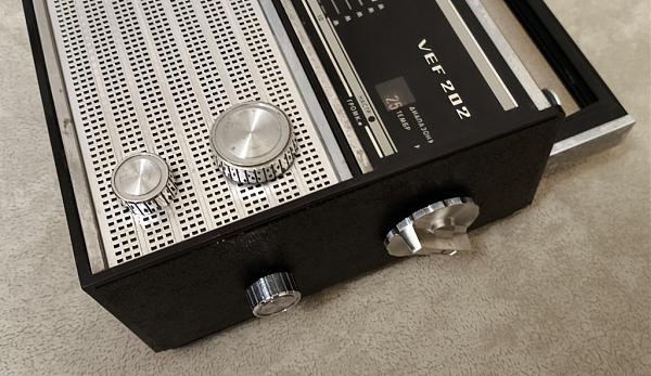 Продам Радиоприёмник ВЭФ 202 плюс