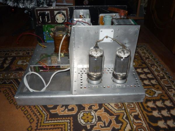 Продам 2 усилителя кв