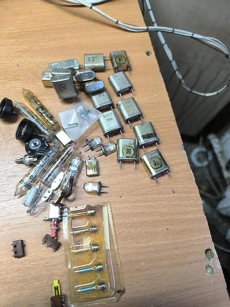 Продам Кварцы разные