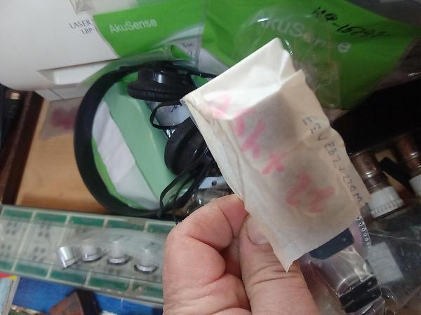 Продам 22 мкф 450в 46 штук