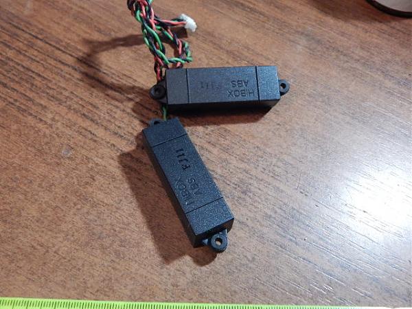 Продам Динамики от монитора(2 шт)