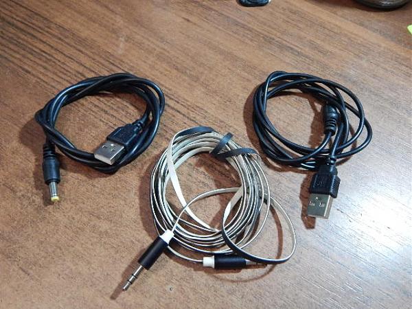Продам Провода к зарядным устройствам(3 шт)