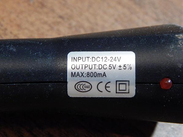 Продам Переходники в прикуриватель(2 шт)