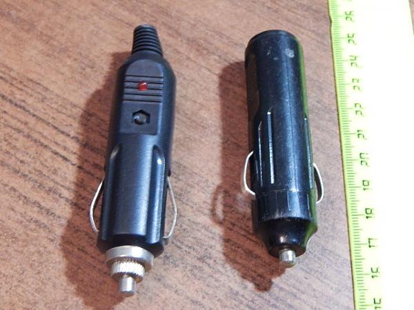 Продам Штекера в прикуриватель (2 шт)