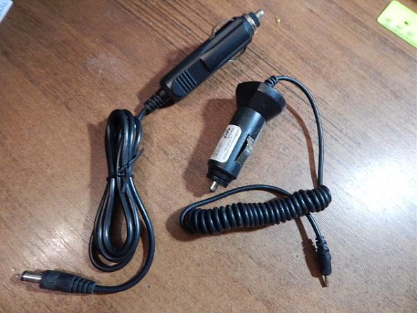 Продам Зарядные устройства от прикуривателя (3 шт)