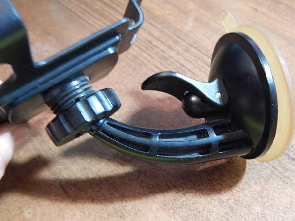 Продам Кронштейн крепления навигатора 13х8,5 см