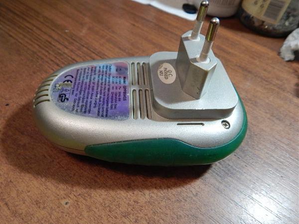 Продам Зарядное устройство для АА и ААА