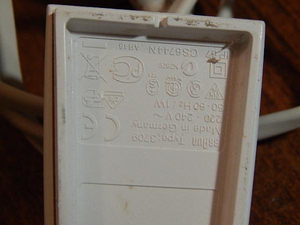 Продам Зарядное устройство к электро зубной щётке