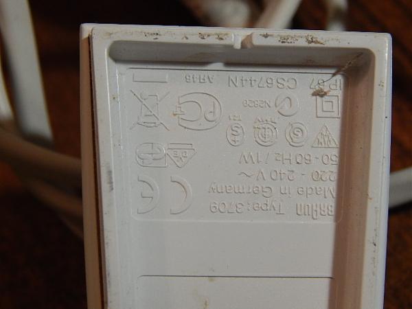 Продам Зарядное устройство к электро зубной щётке