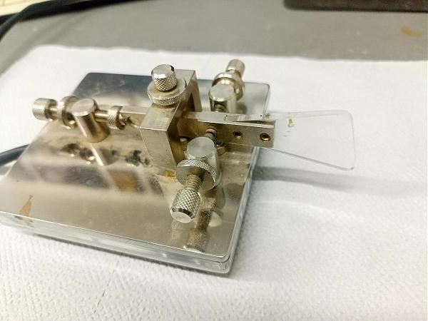 Продам телеграфный манипулятор