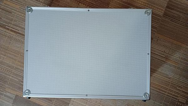 Продам кейс алюминиевый