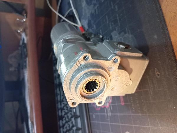 Продам редуктор