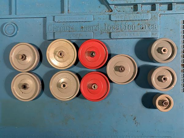 Продам конденсаторы К15-4, К15У, КВИ и другие