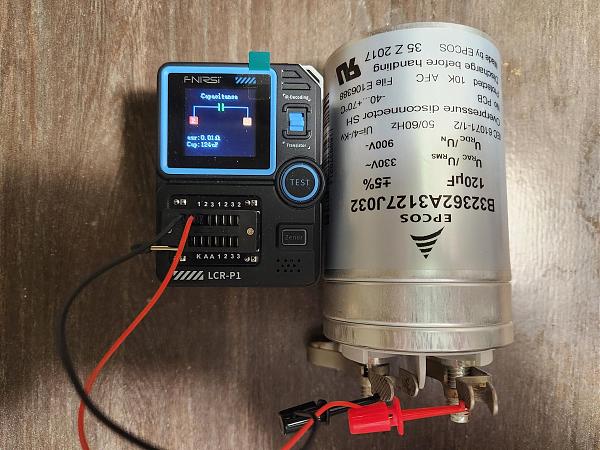 Продам Конденсаторы пусковые бумажные